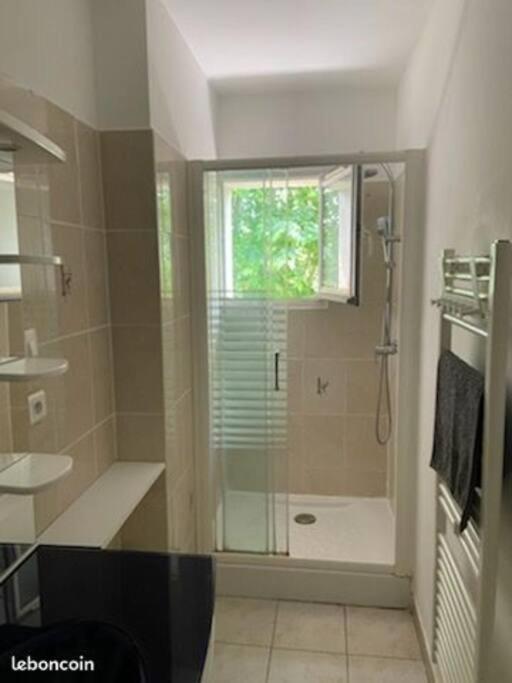 Le Provence Avec Piscine, Climatisation Et Parking Apartment Uzes Exterior photo